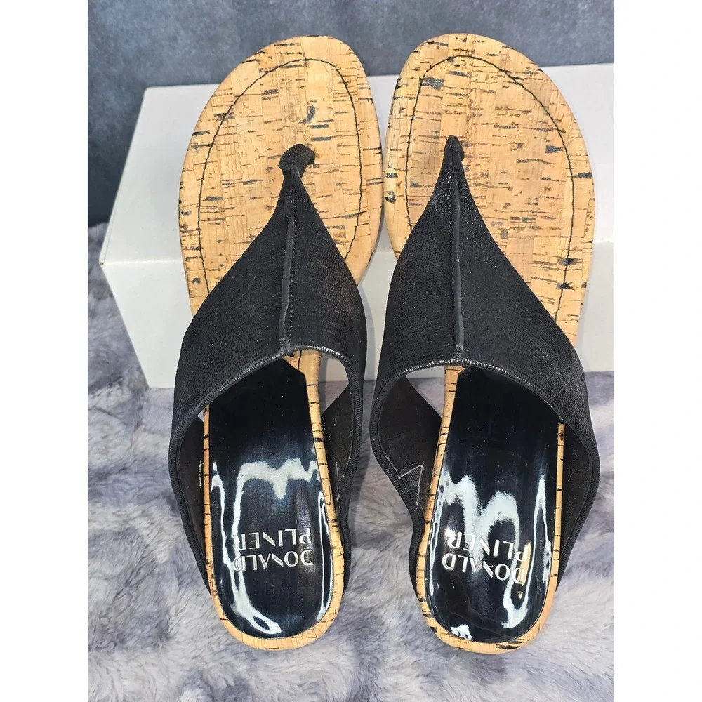 NWB Donald Pliner Gil85x Wedge Slip on‎ Black Lizard Suede Thong Womens 12M